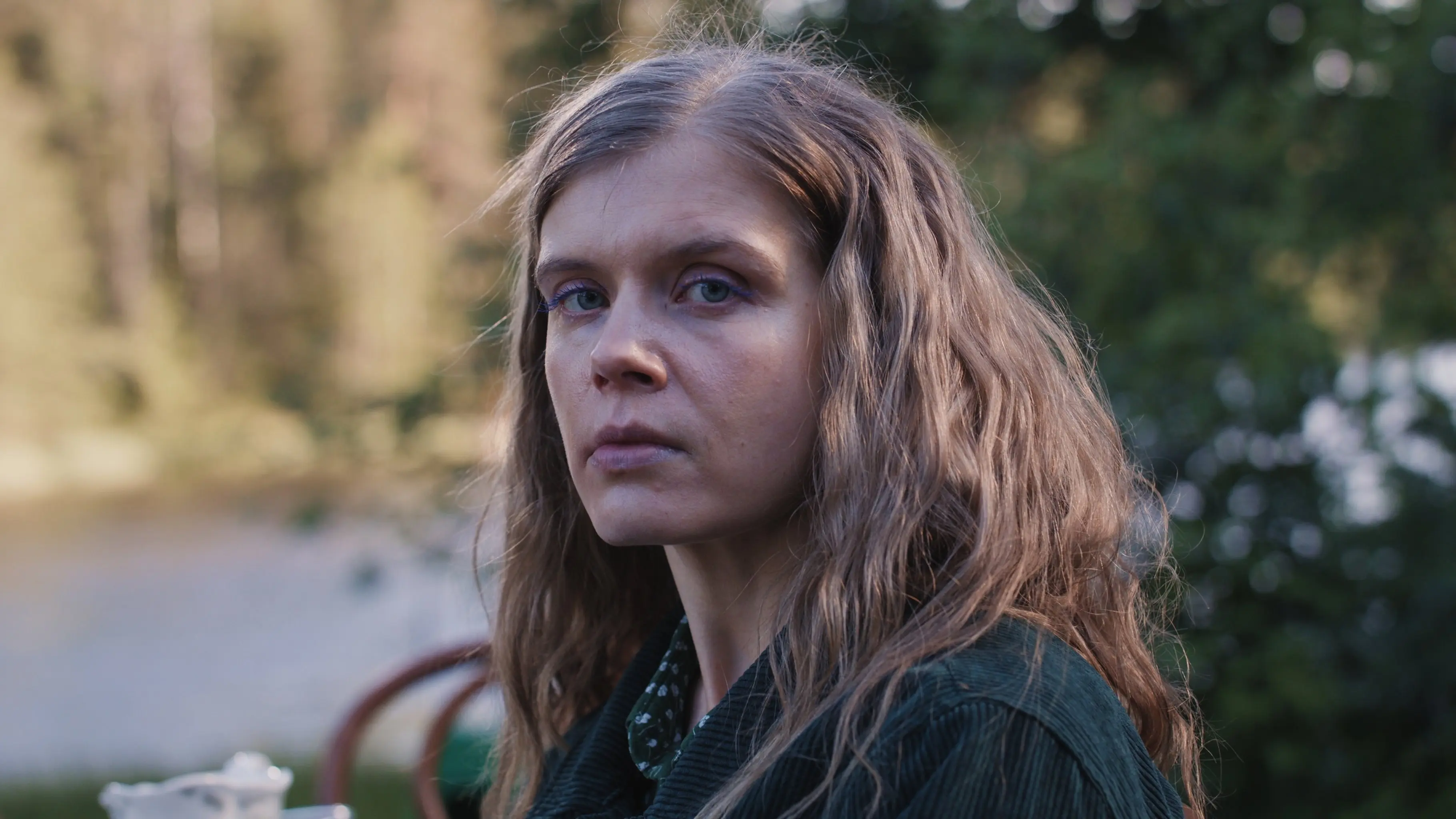 How to Shout backdrop