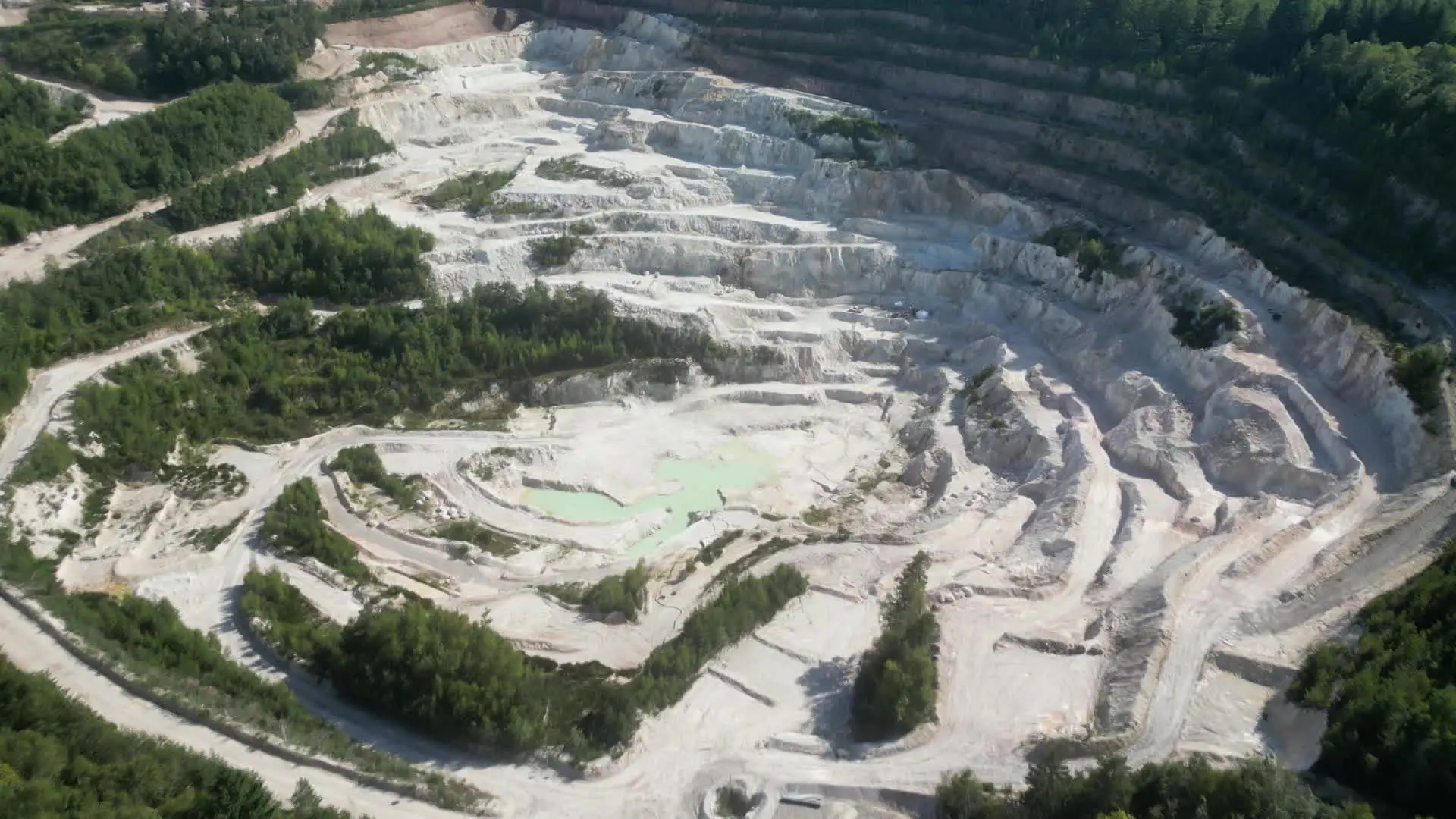 Lithium in Europe: the mining industry of the future? backdrop