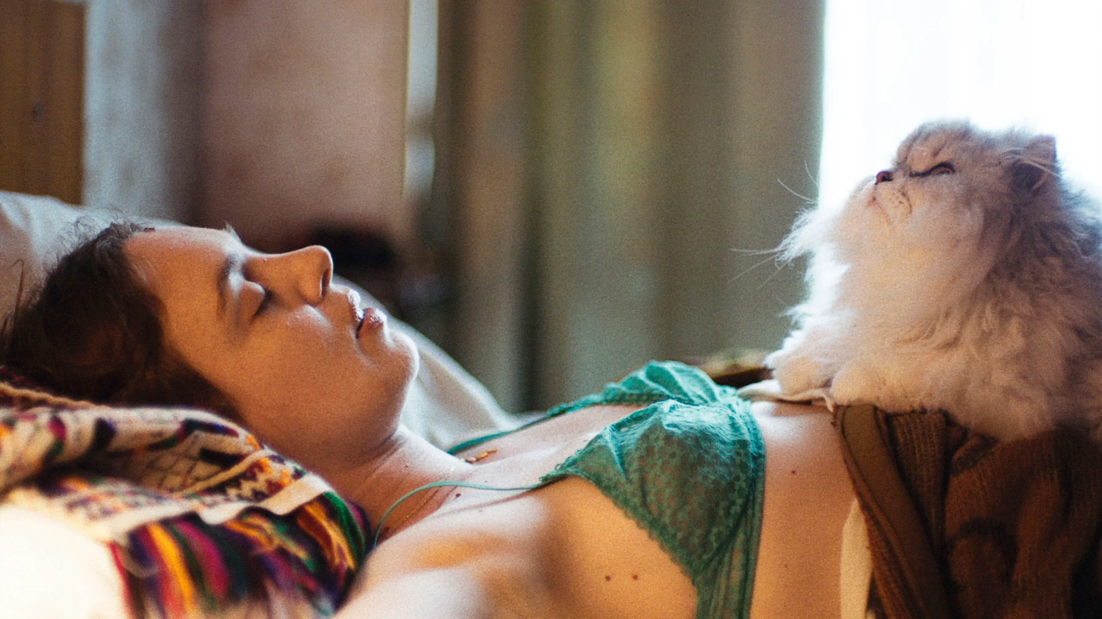 Jeune Femme backdrop