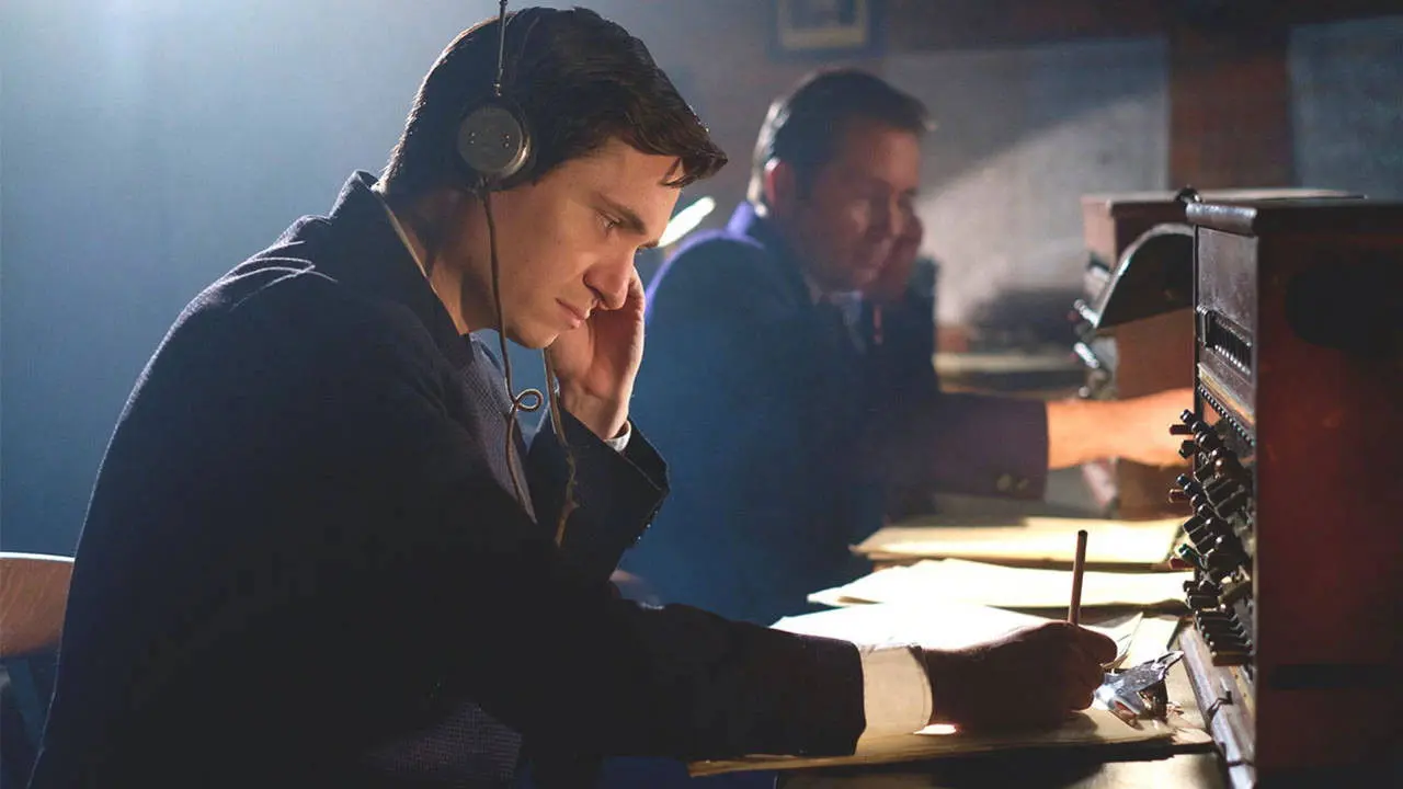 Spying on the Royals backdrop