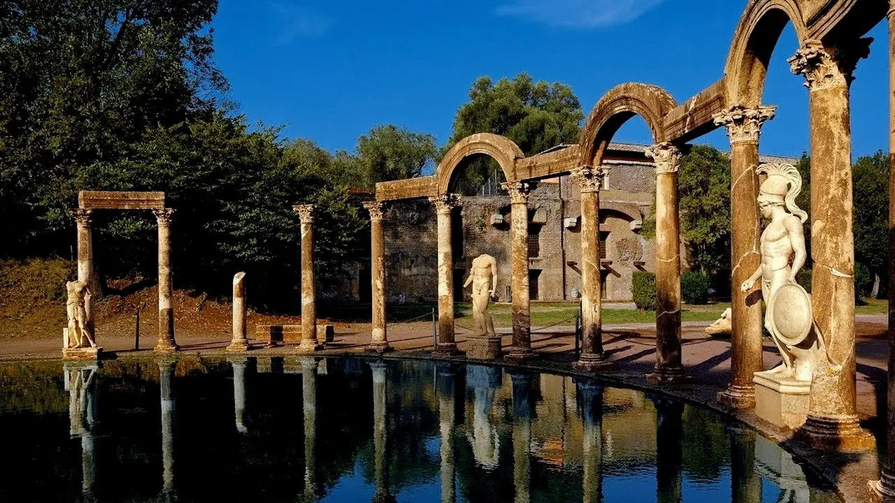 Adriano: metamorfosis backdrop