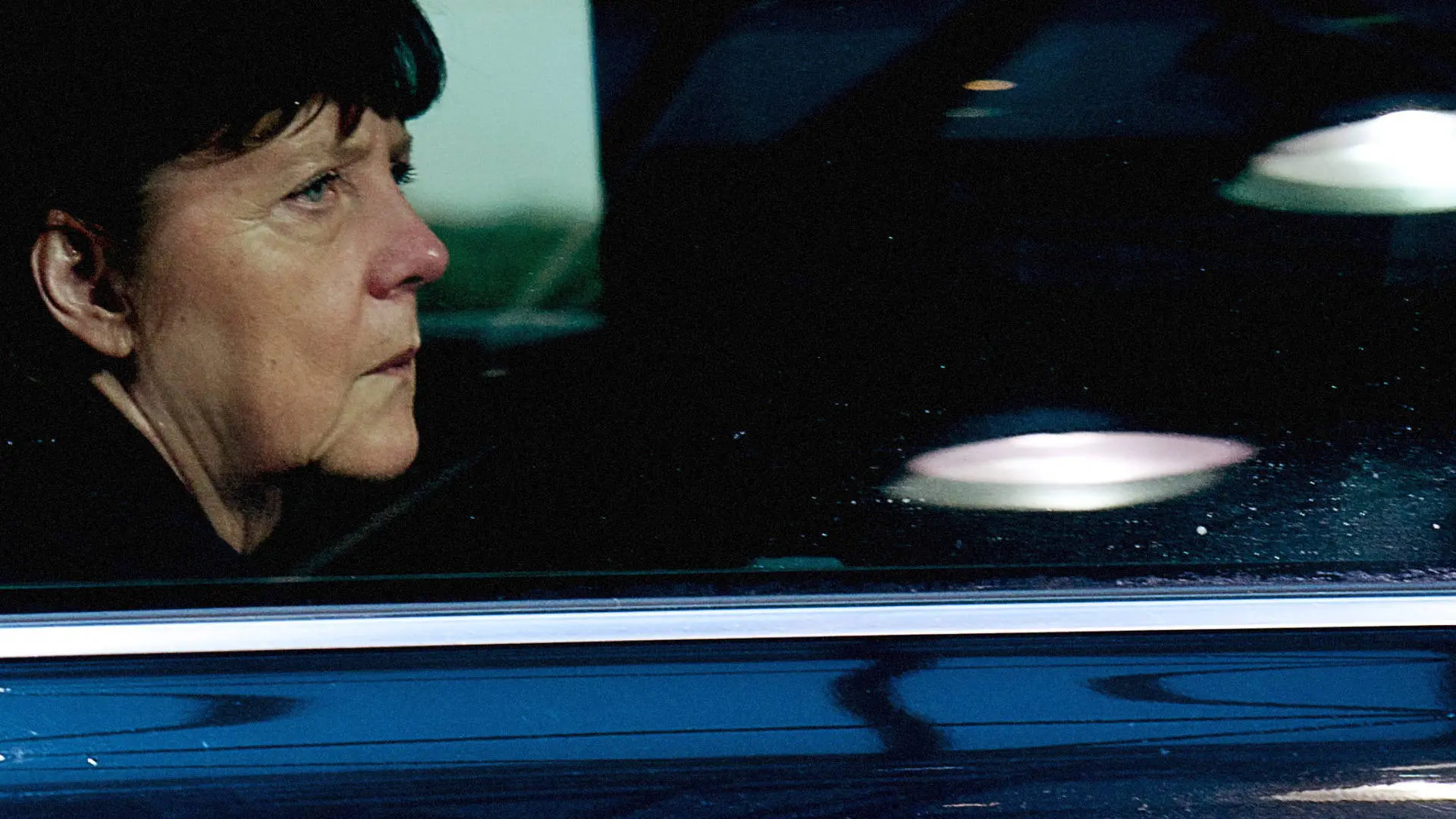 Europe in Chaos backdrop