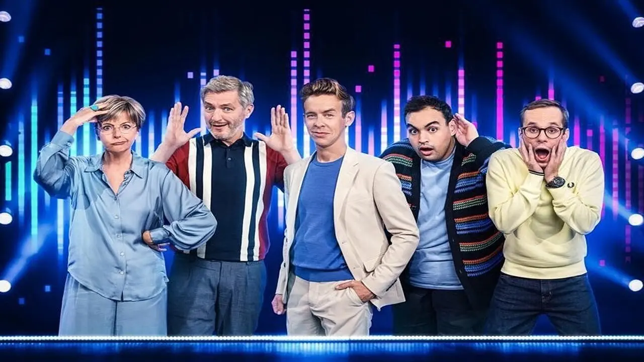 I Can See Your Voice backdrop