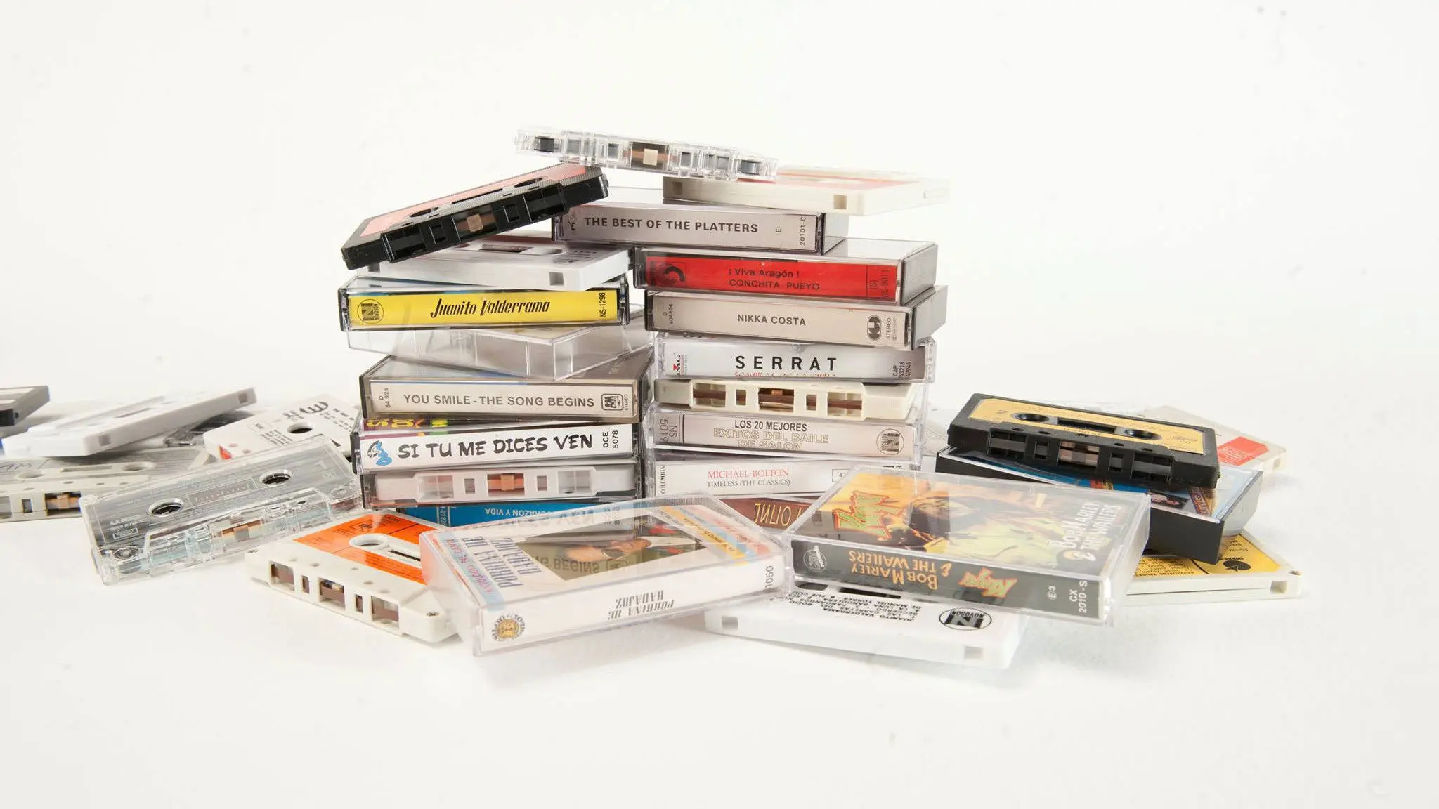 Cachitos de hierro y cromo backdrop